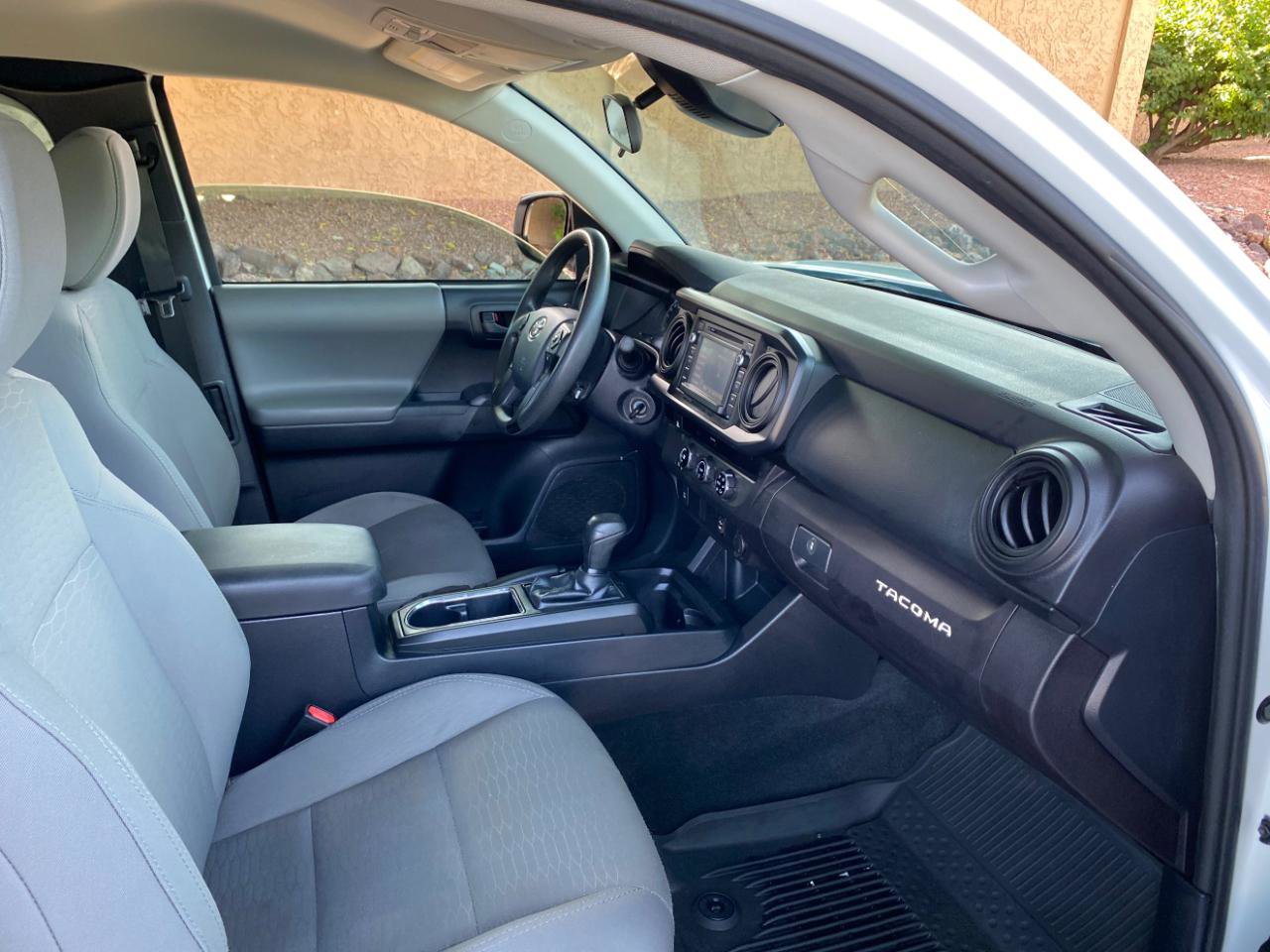 Used 2018 Toyota Tacoma SR RWD image 42
