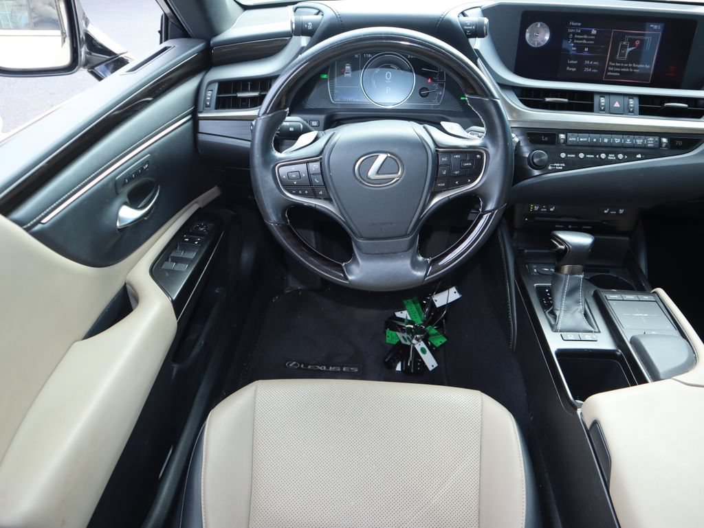 Used 2019 Lexus ES 300h w/ Premium Package FWD image 6