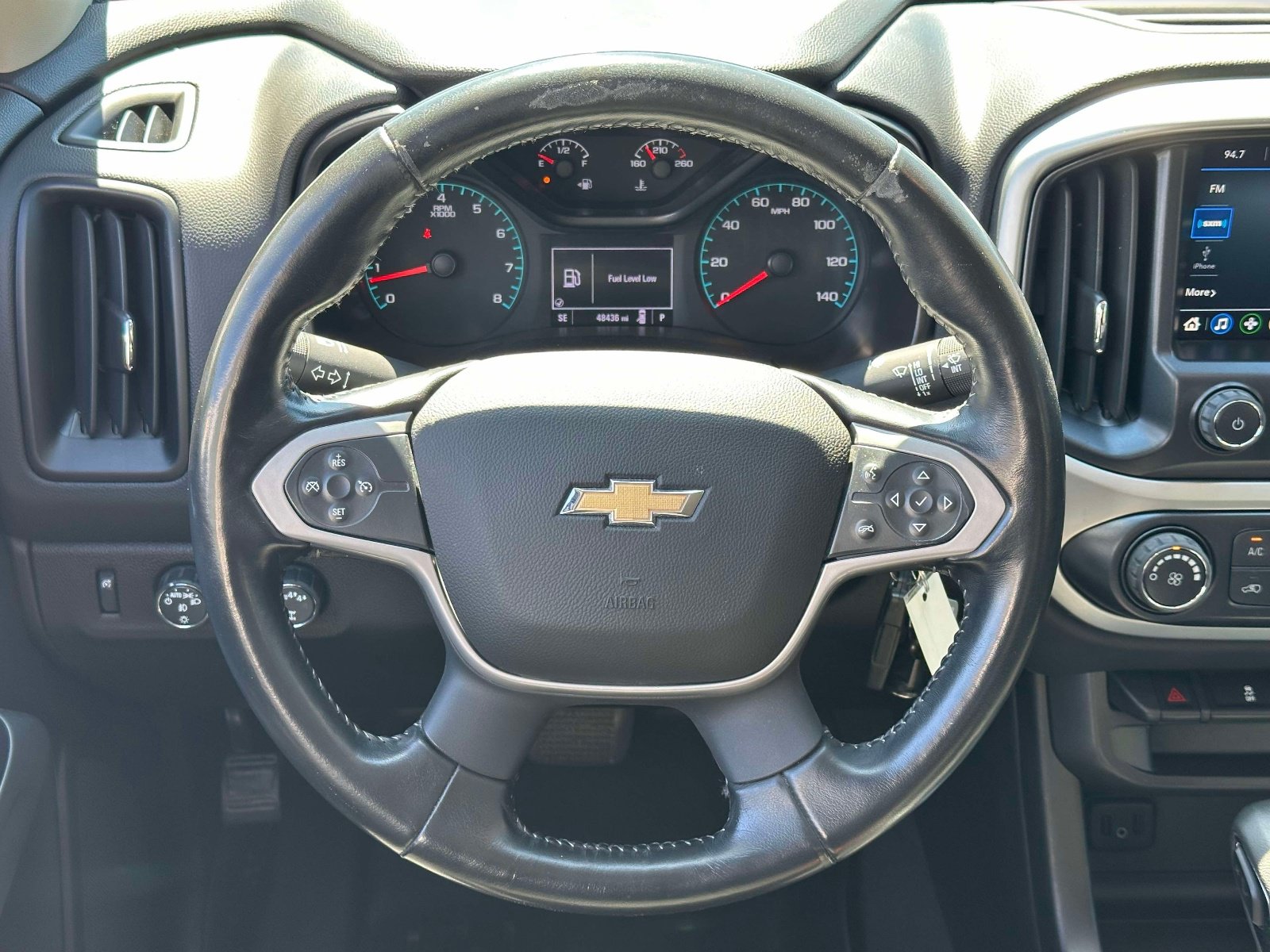 Used 2022 Chevrolet Colorado LT w/ LT Convenience Package AWD/4WD image 14