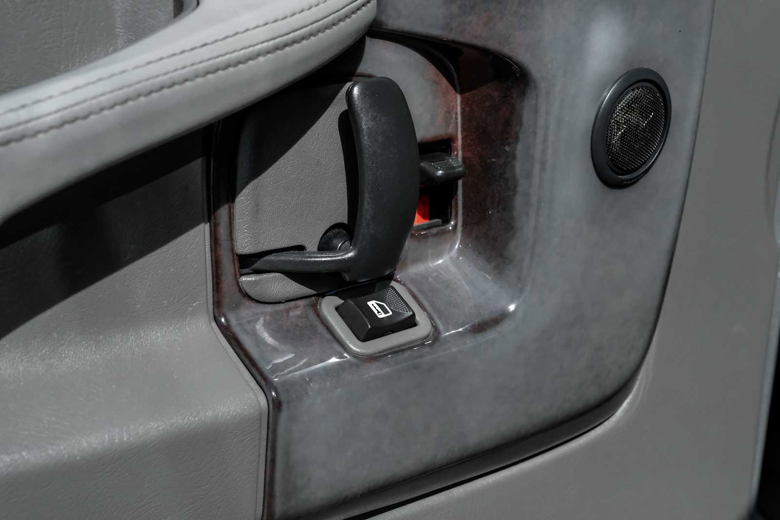 Used 2011 Chevrolet Express 1500 image 48