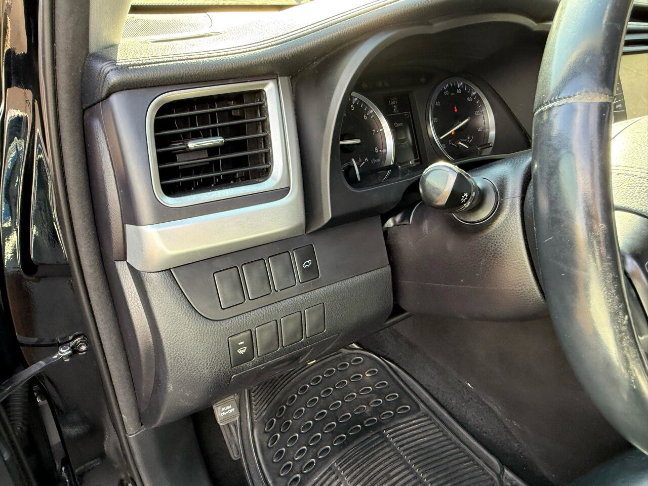 Used 2015 Toyota Highlander XLE image 16