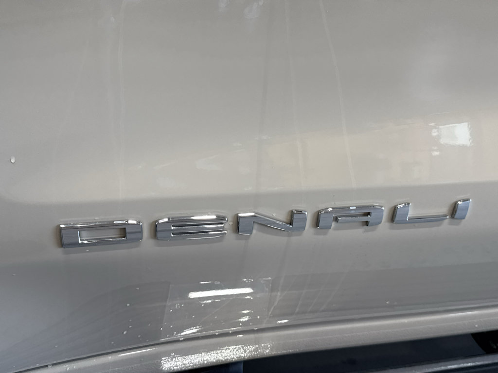 New 2026 GMC Sierra 1500 Denali w/ Technology Package AWD/4WD image 12