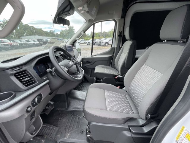 New 2027 Ford Transit 250 148 Medium Roof w/ Load Area Protection Package RWD image 10