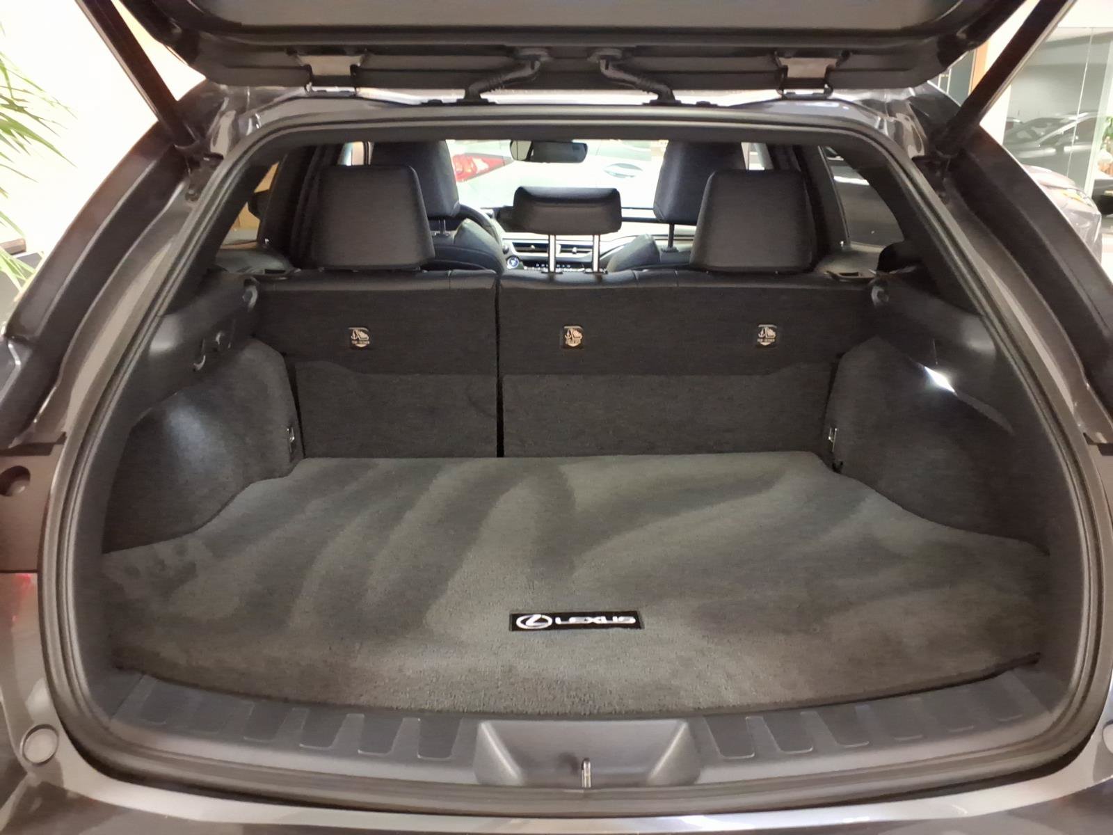 Certified 2022 Lexus UX 250h w/ Premium Package AWD/4WD image 15