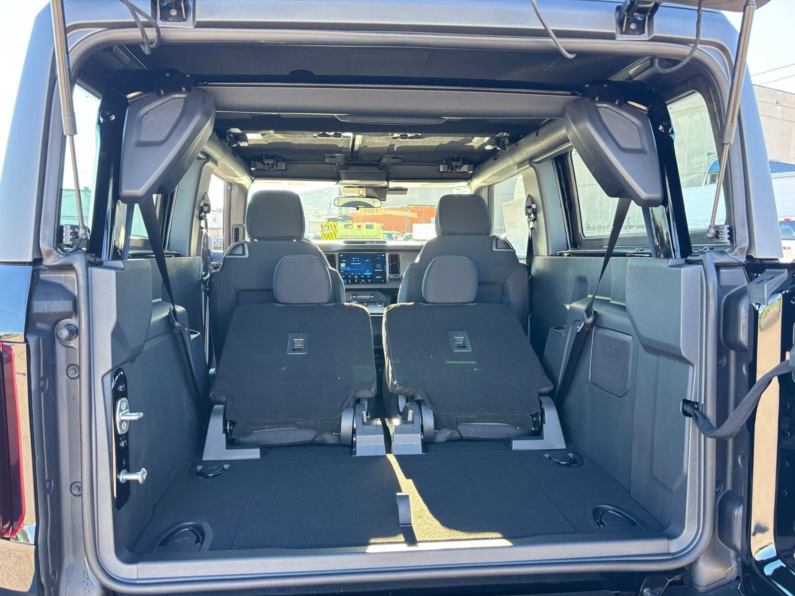 New 2025 Ford Bronco 2-Door AWD/4WD image 18