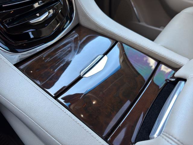 Used 2017 Cadillac Escalade Luxury image 27