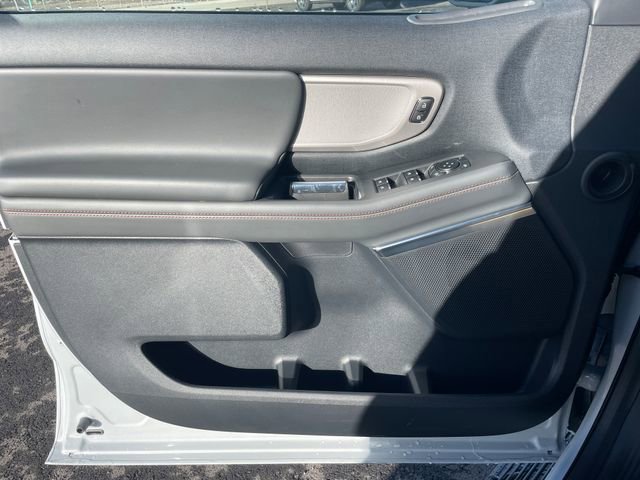 New 2025 Ford Expedition Active image 24