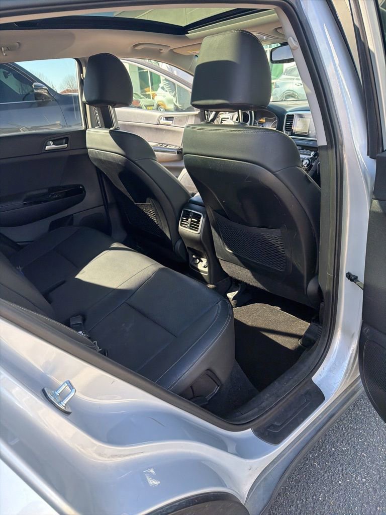 Certified 2020 Kia Sportage EX w/ Option Group 15 AWD/4WD image 4
