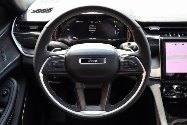 New 2025 Jeep Grand Cherokee Limited 4xe image 13