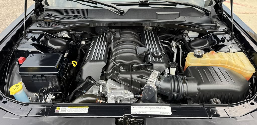 Used 2012 Dodge Challenger SRT8 RWD image 11