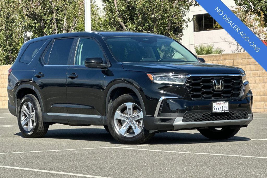 Certified 2025 Honda Pilot EX-L image 2