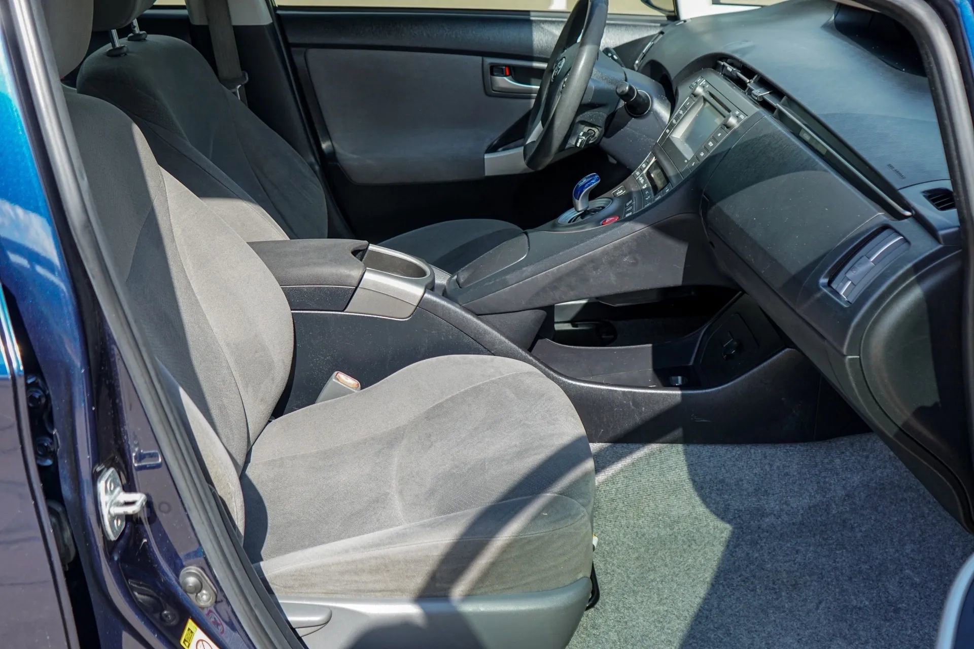 Used 2015 Toyota Prius Two image 33