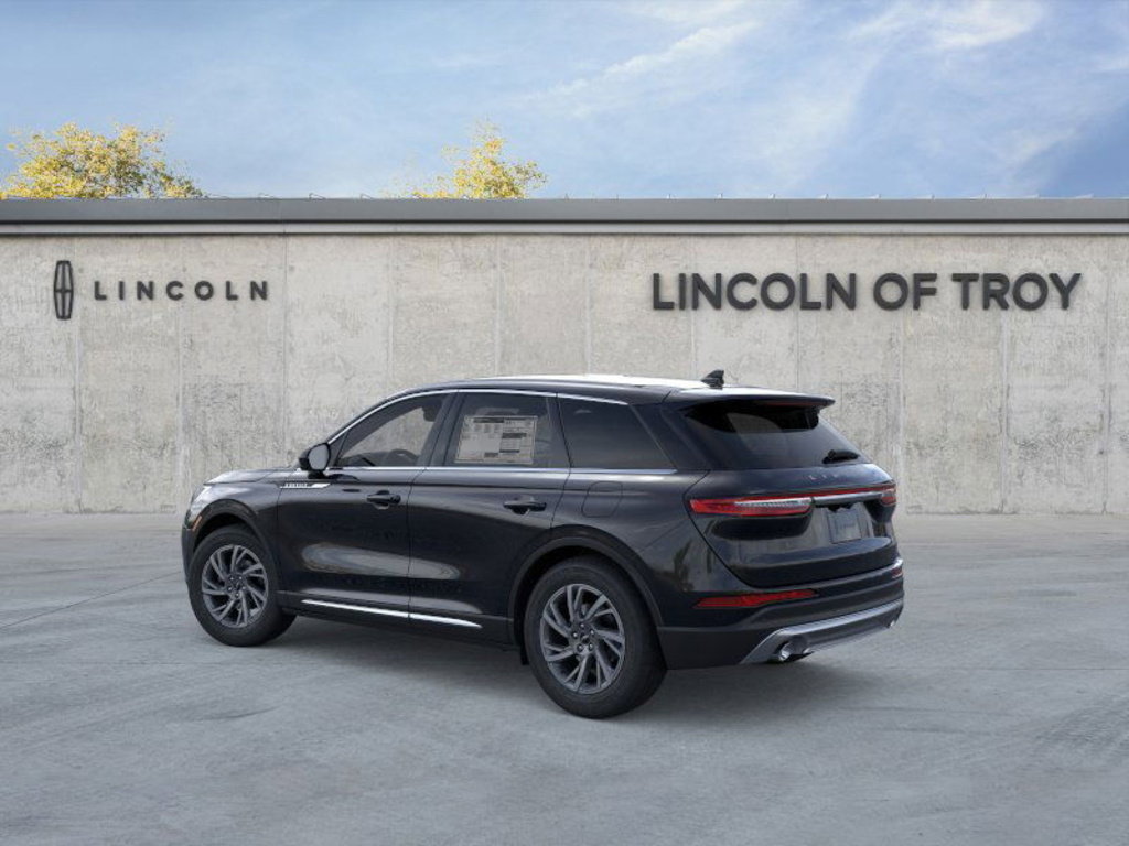 New 2025 Lincoln Corsair AWD w/ Rear Removable Package Tray image 4