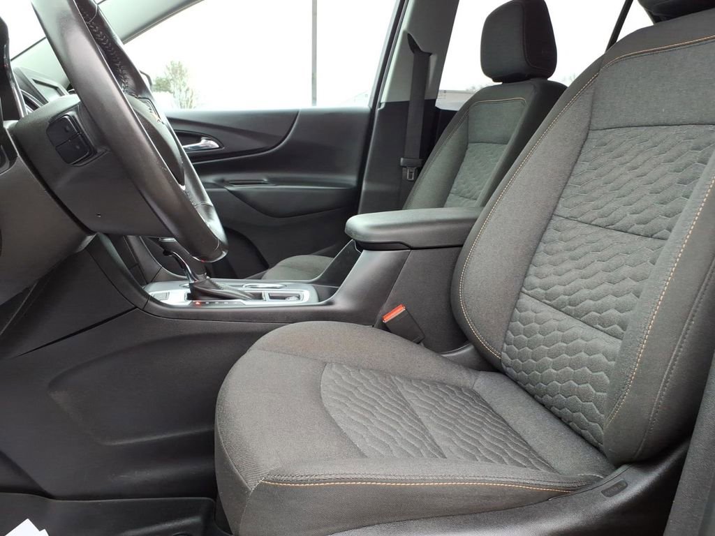 Used 2018 Chevrolet Equinox LT image 14