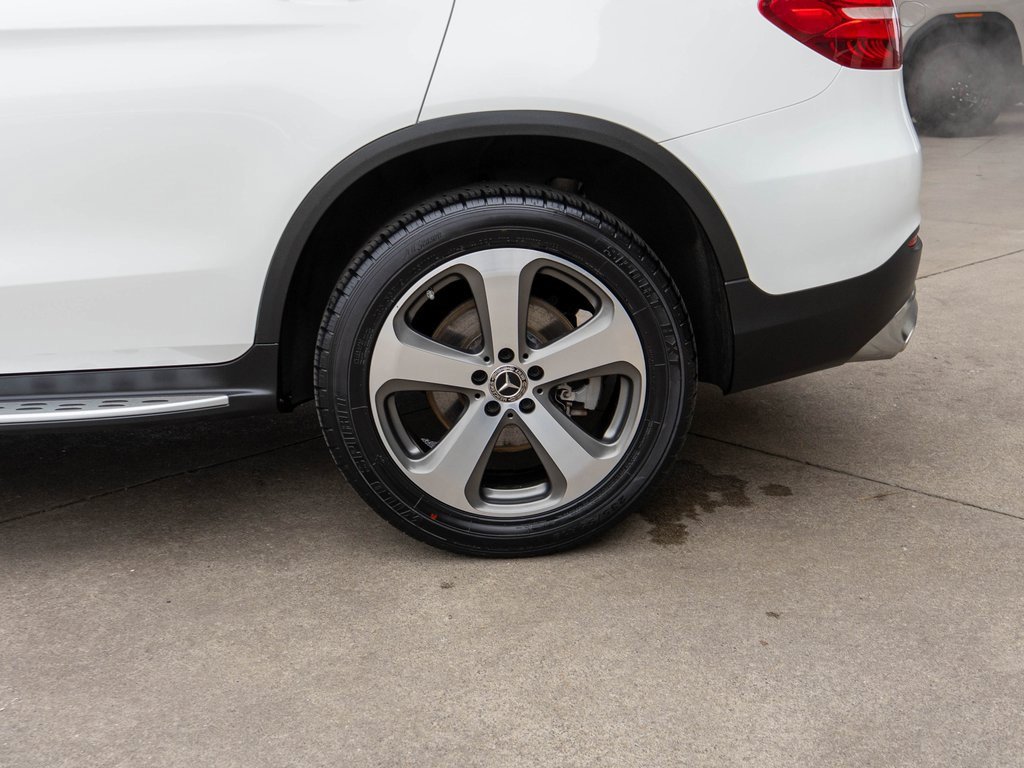 Used 2017 Mercedes-Benz GLC 300 4MATIC image 31