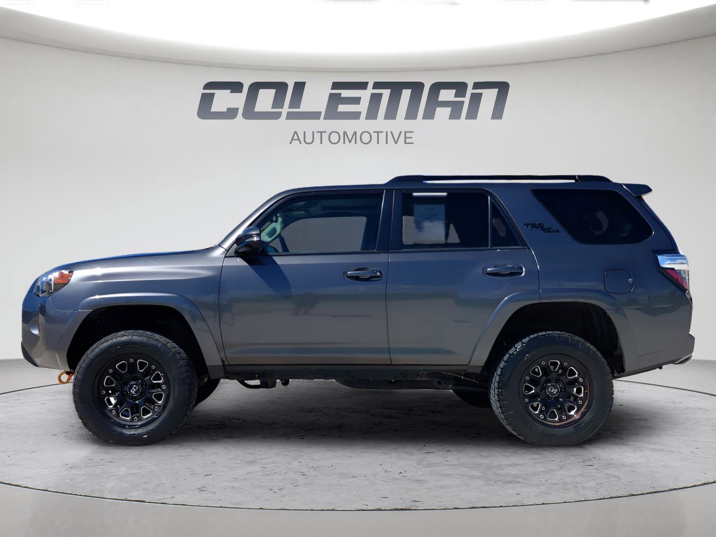 Used 2020 Toyota 4Runner TRD Off-Road Premium w/ Moonroof Package AWD/4WD image 2