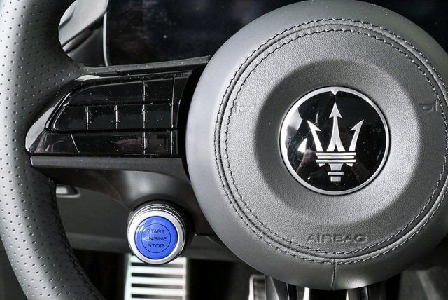 New 2026 Maserati Grecale Modena image 12