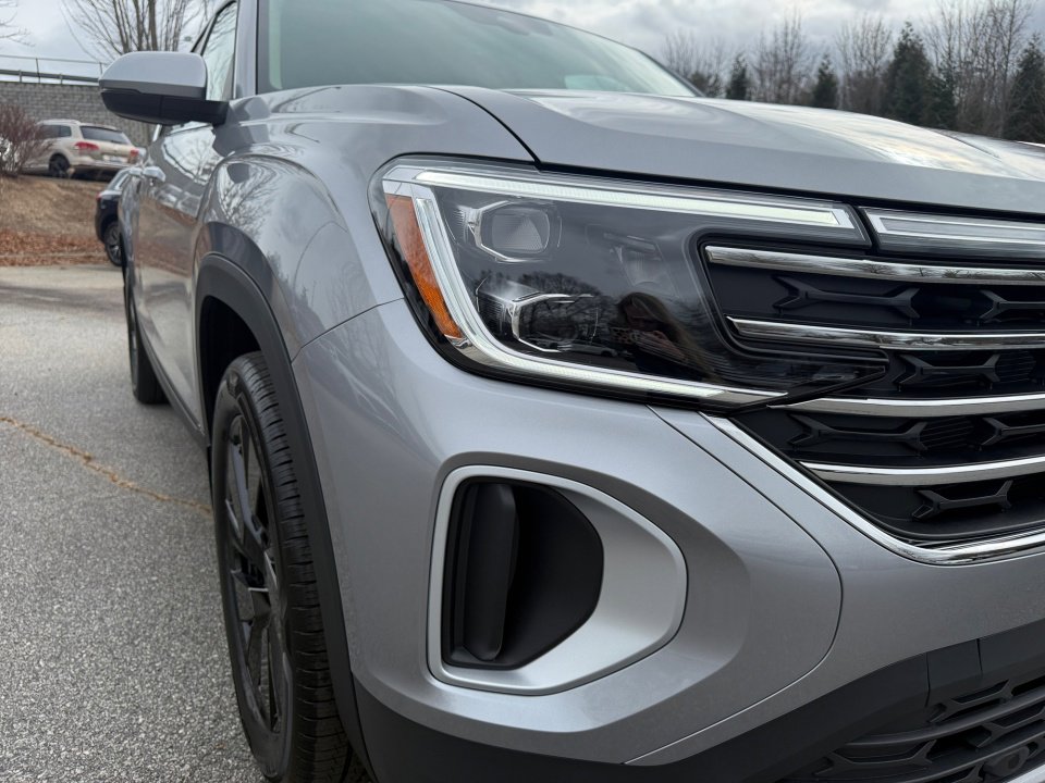 New 2026 Volkswagen Atlas SE image 24