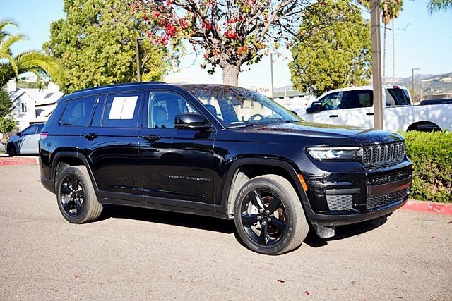 Certified 2023 Jeep Grand Cherokee L Laredo image 5