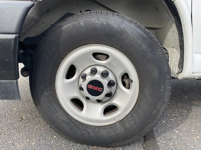 Certified 2024 GMC Savana 2500 Extended image 17