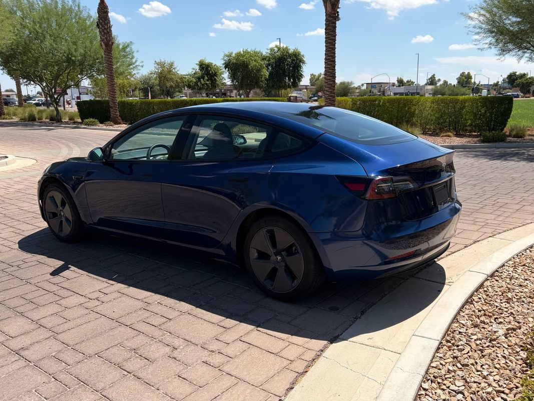 Used 2022 Tesla Model 3 Long Range AWD/4WD image 4