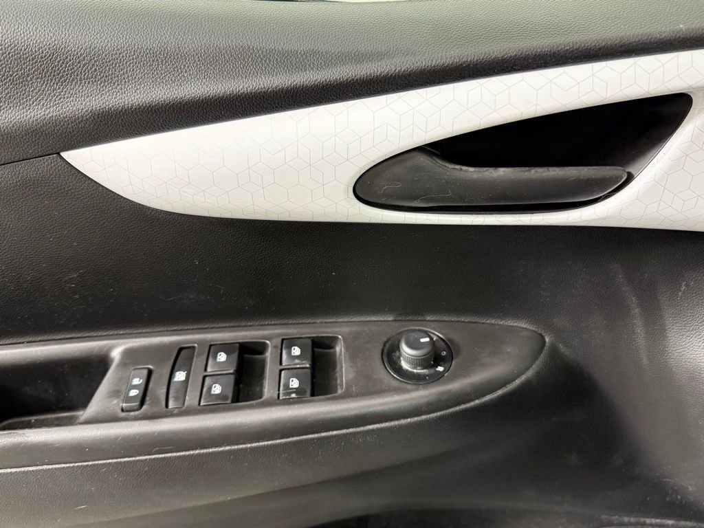 Used 2018 Chevrolet Spark LT image 13