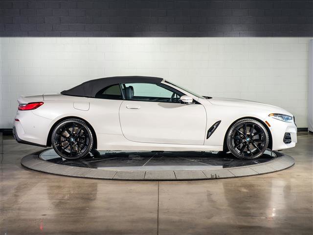 Used 2023 BMW 840i Convertible image 16