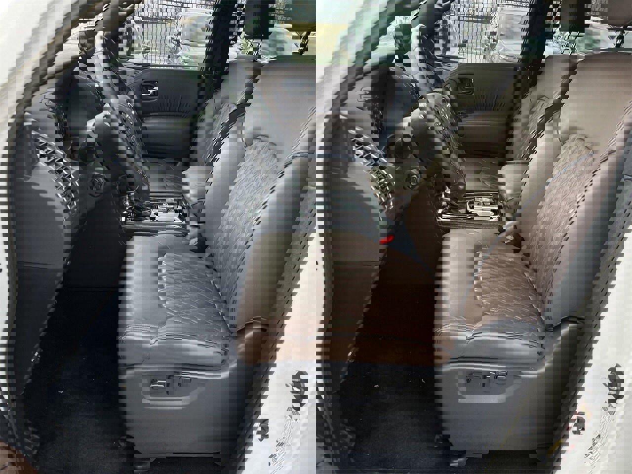 Certified 2024 Nissan Armada Platinum w/ Captain's Chairs Package image 9