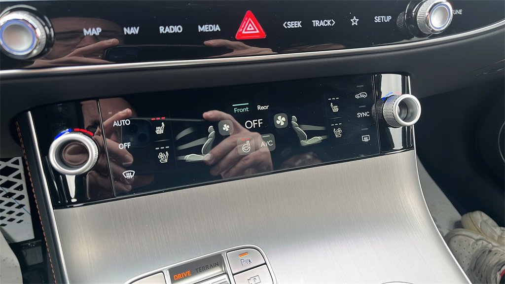 New 2026 Genesis GV70 3.5T Sport Advanced image 23