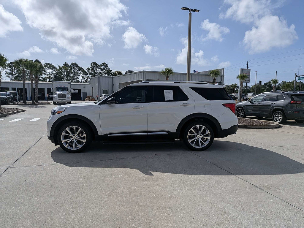 Used 2022 Ford Explorer Platinum w/ Technology Package AWD/4WD image 6