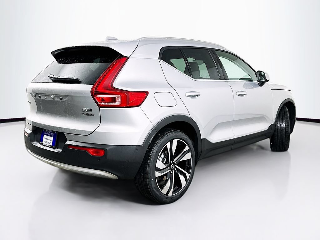 Used 2025 Volvo XC40 B5 Ultra w/ Protection Package AWD/4WD image 7