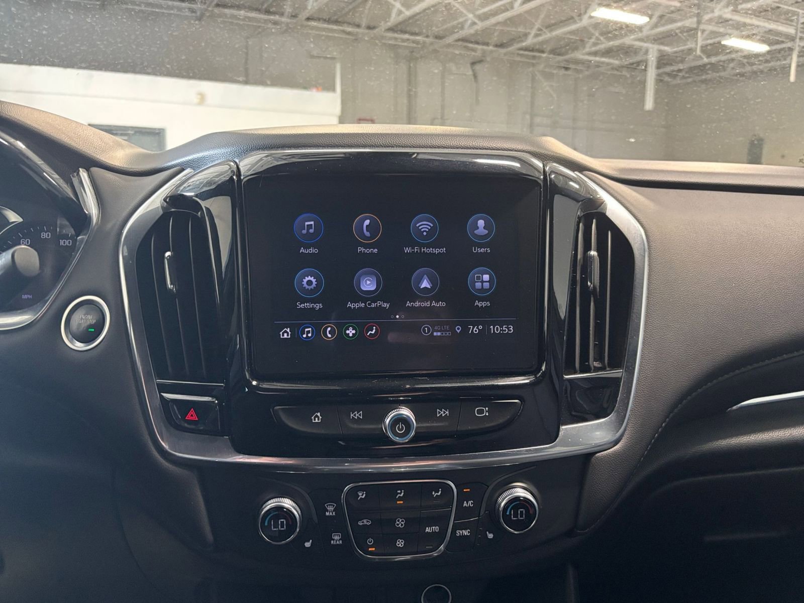 Used 2023 Chevrolet Traverse LT AWD/4WD image 17