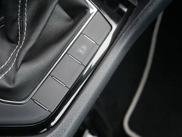 Certified 2023 Volkswagen Taos SE w/ Black Wheel Package image 35