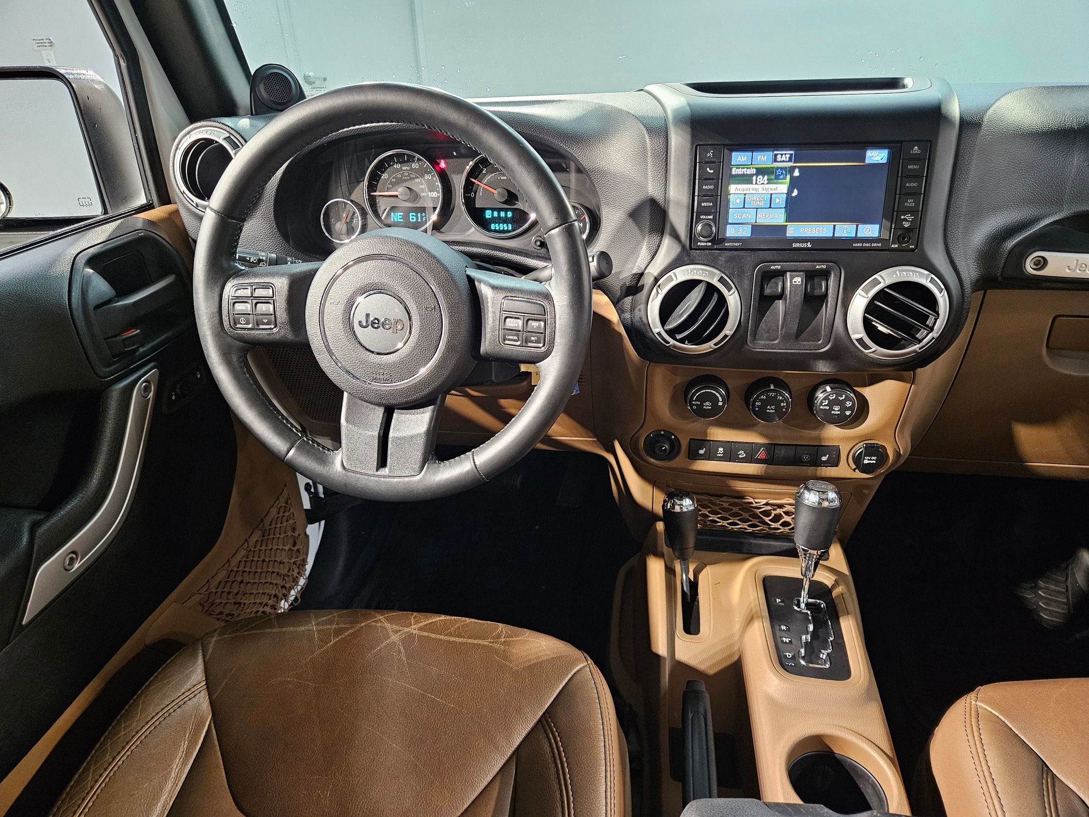 Used 2014 Jeep Wrangler Sahara w/ Connectivity Group AWD/4WD image 9