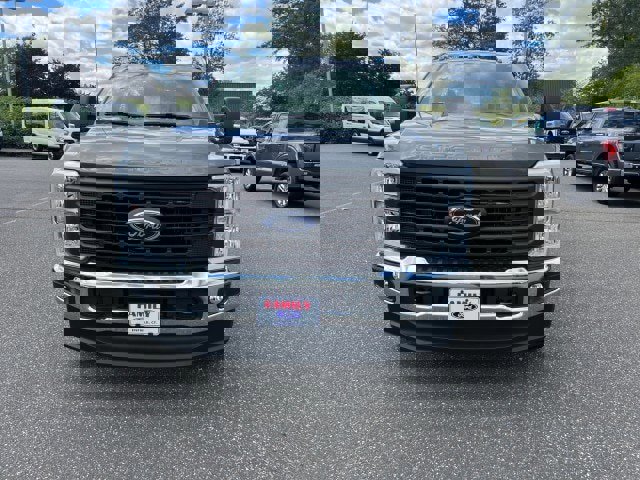 New 2026 Ford F250 XL w/ XL Chrome Package image 27