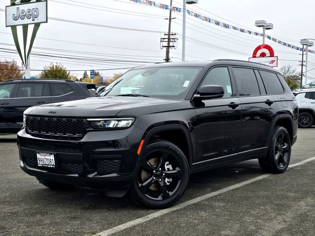 Certified 2023 Jeep Grand Cherokee L Laredo image 3
