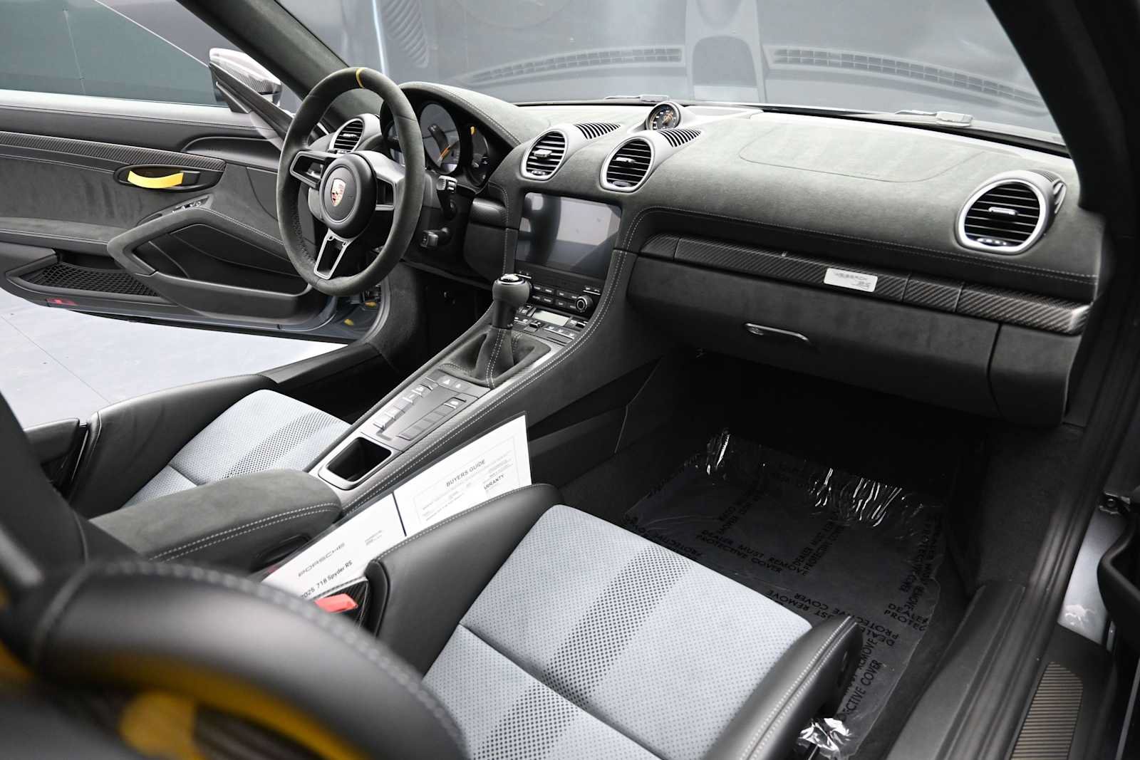 Certified 2025 Porsche 718 Boxster Spyder RS RWD image 17
