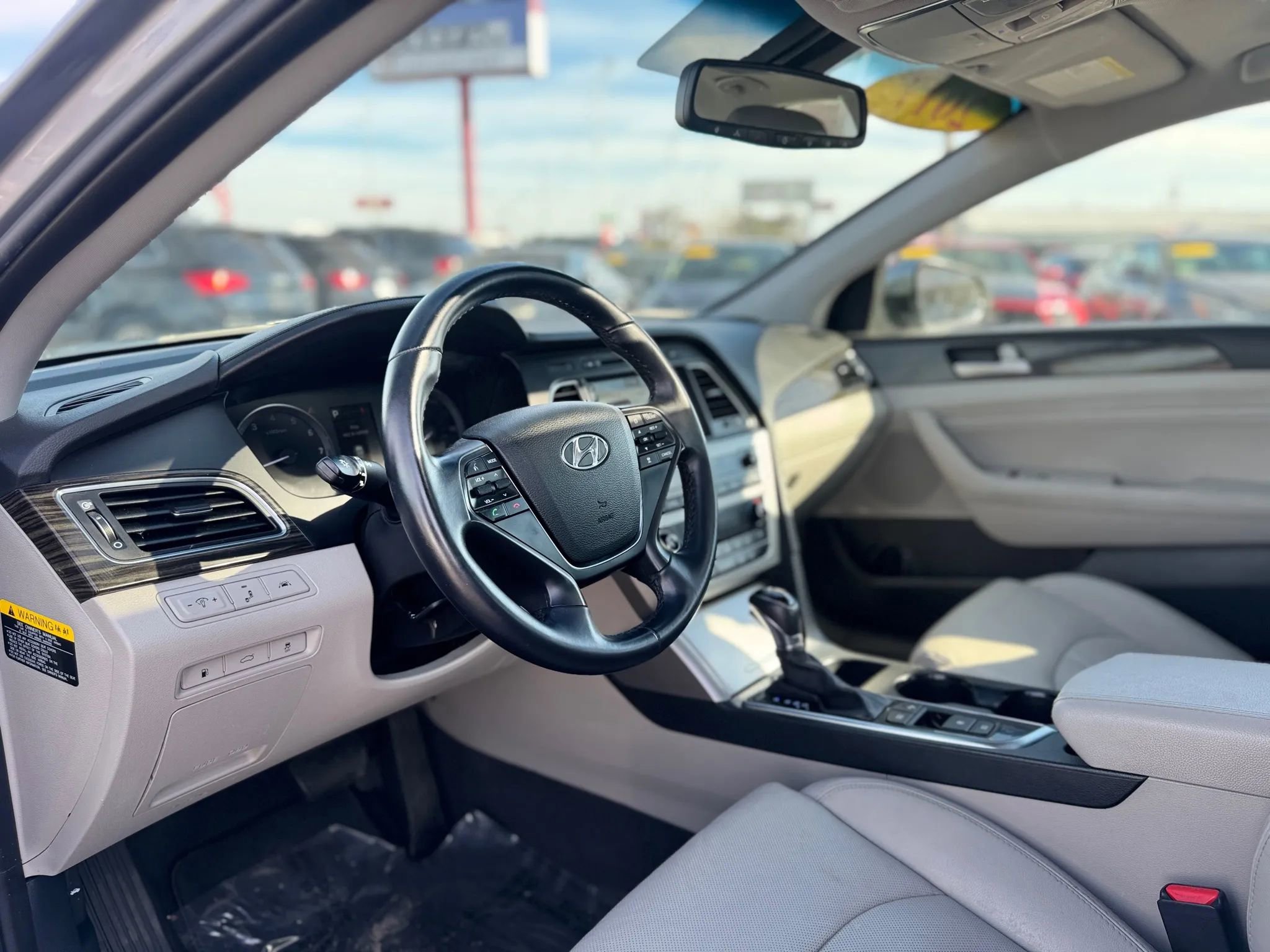 Used 2017 Hyundai Sonata Limited w/ Ultimate Package 04 image 16