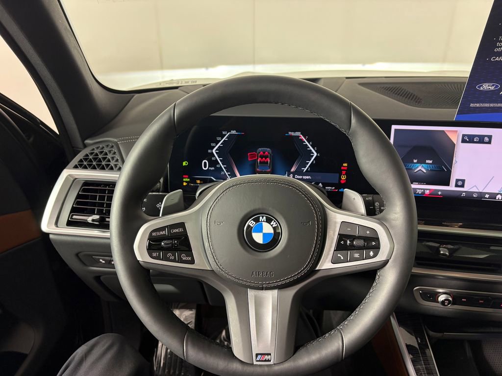 Used 2026 BMW X5 xDrive40i w/ M Sport Package image 23