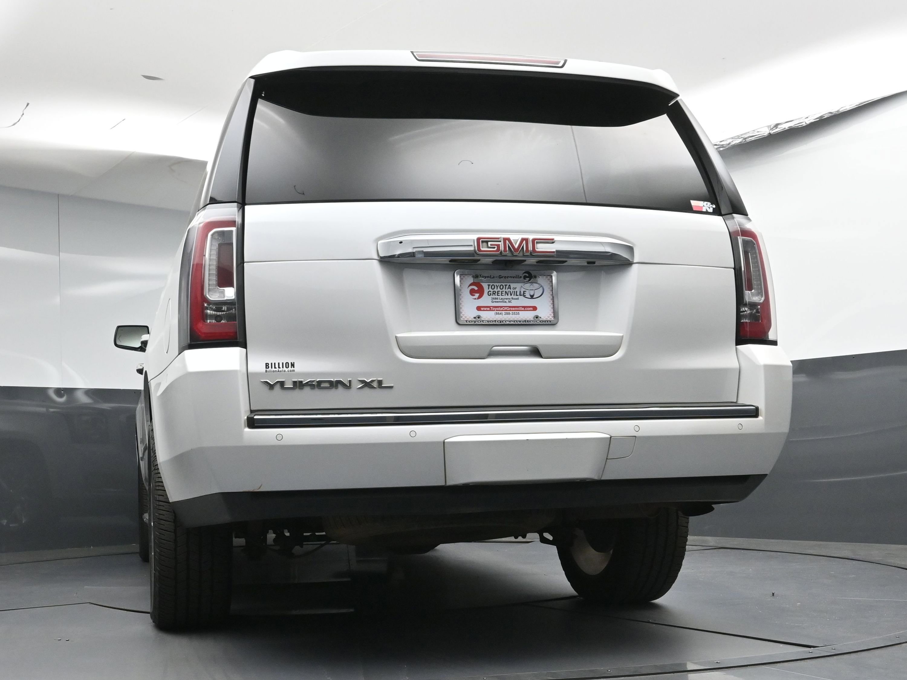 Used 2018 GMC Yukon XL Denali w/ Open Road Package AWD/4WD image 39