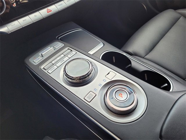 Used 2025 Genesis GV70 2.5T image 12