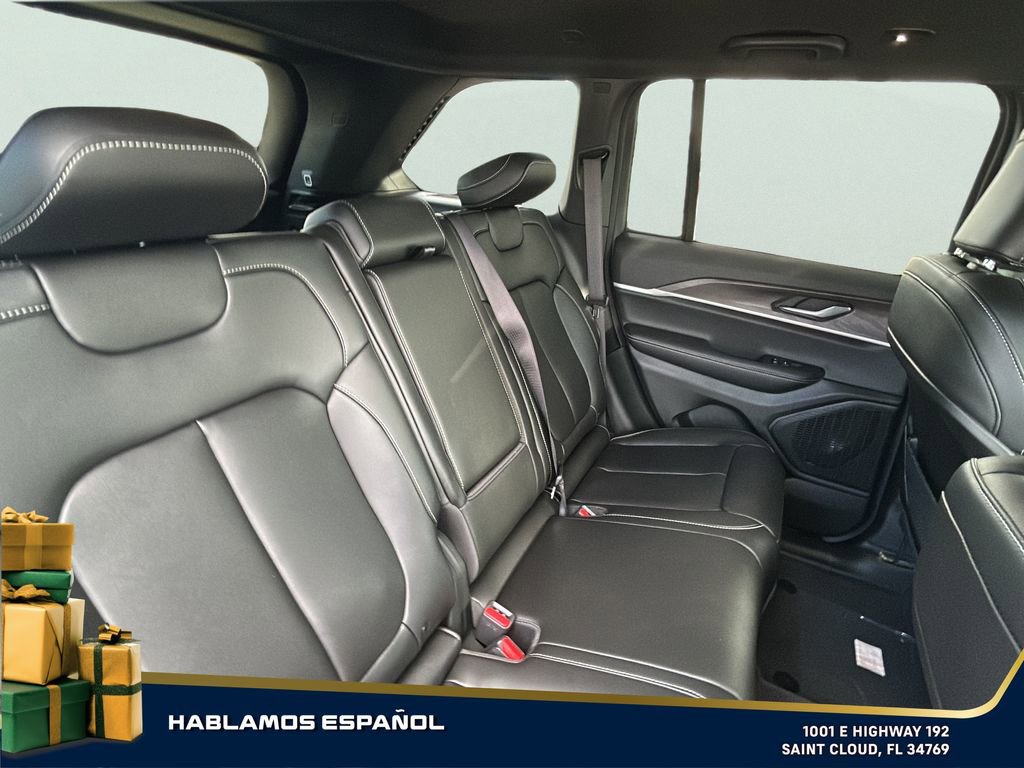 Used 2025 Jeep Grand Cherokee Limited image 29