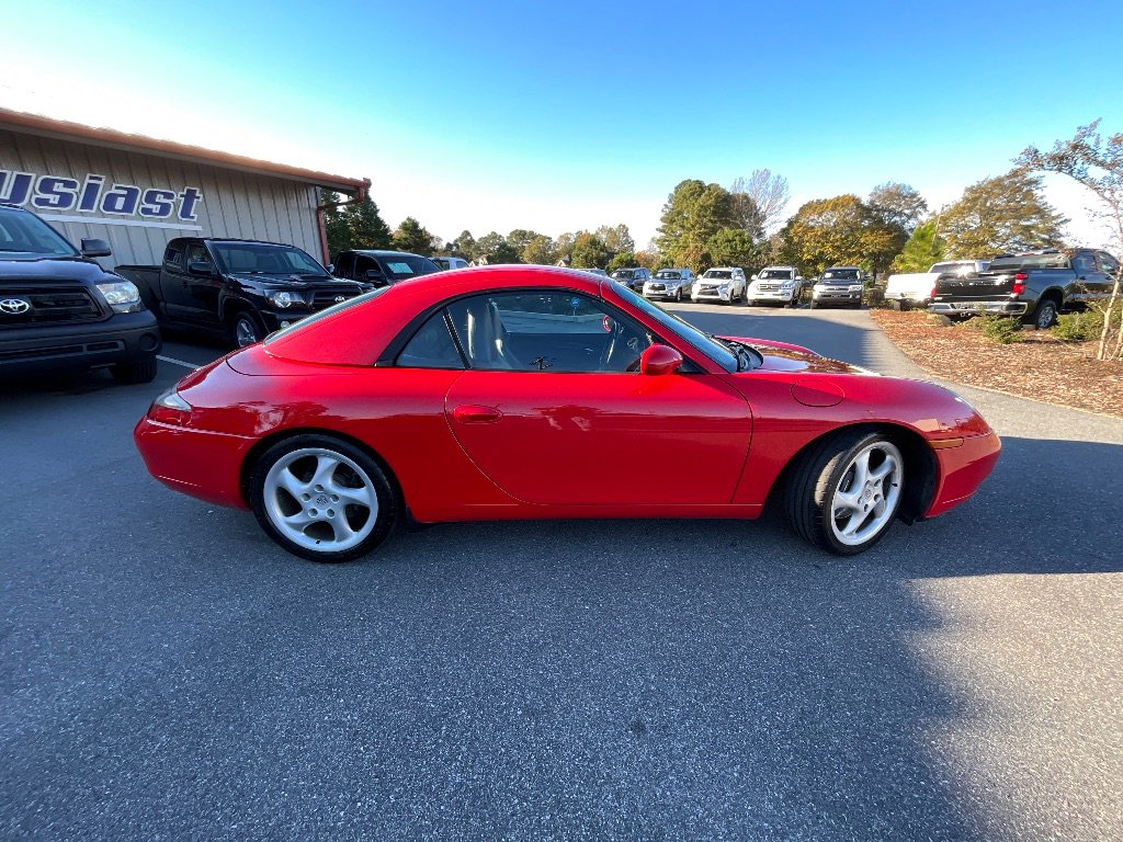 Used 2000 Porsche 911 Cabriolet image 3