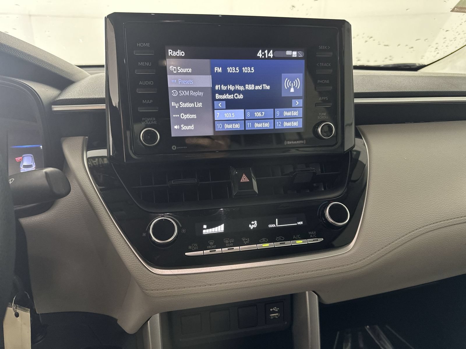Used 2022 Toyota Corolla Cross L FWD image 21