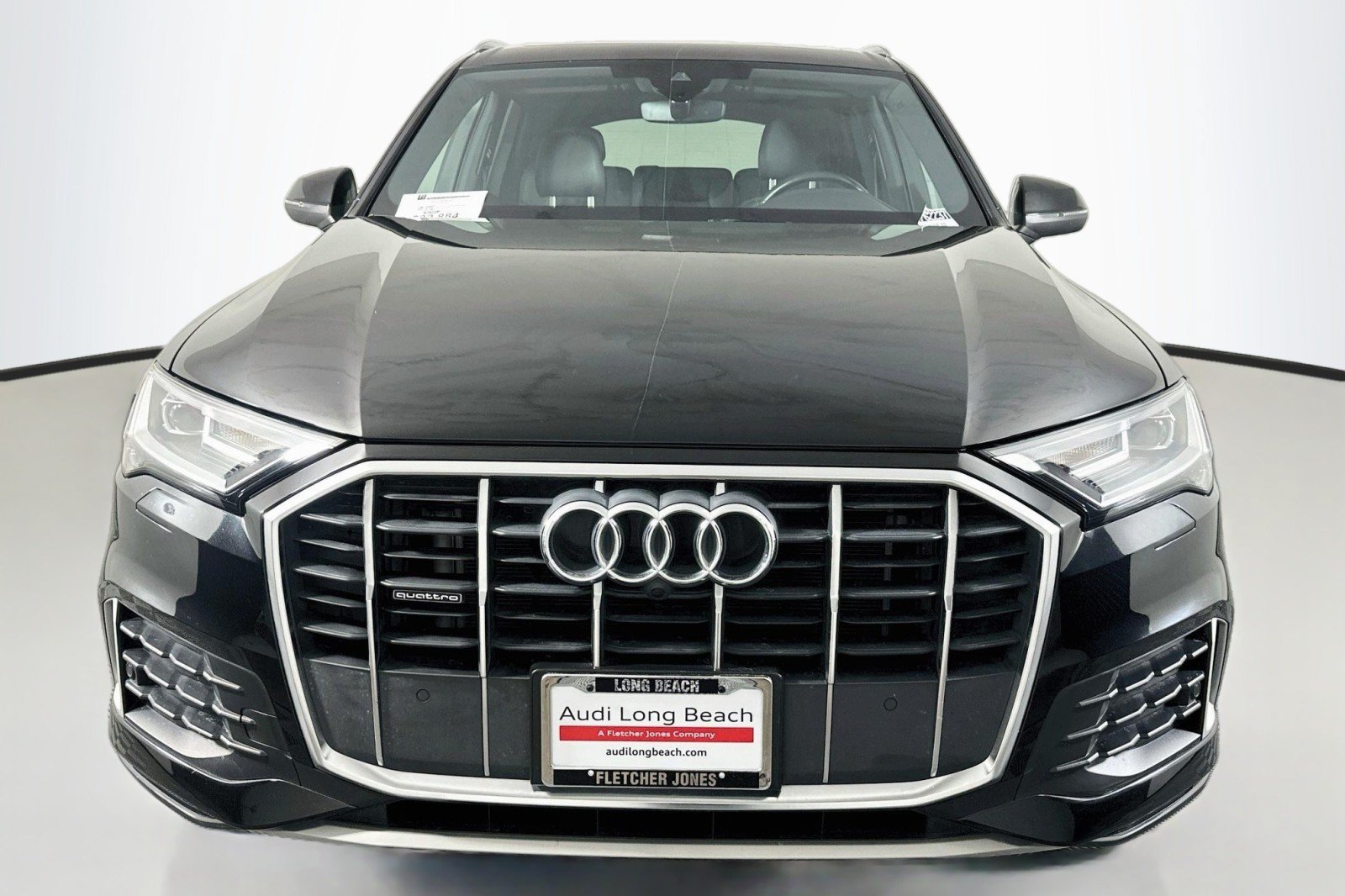 Used 2023 Audi Q7 2.0T Premium w/ Towing Package AWD/4WD image 2