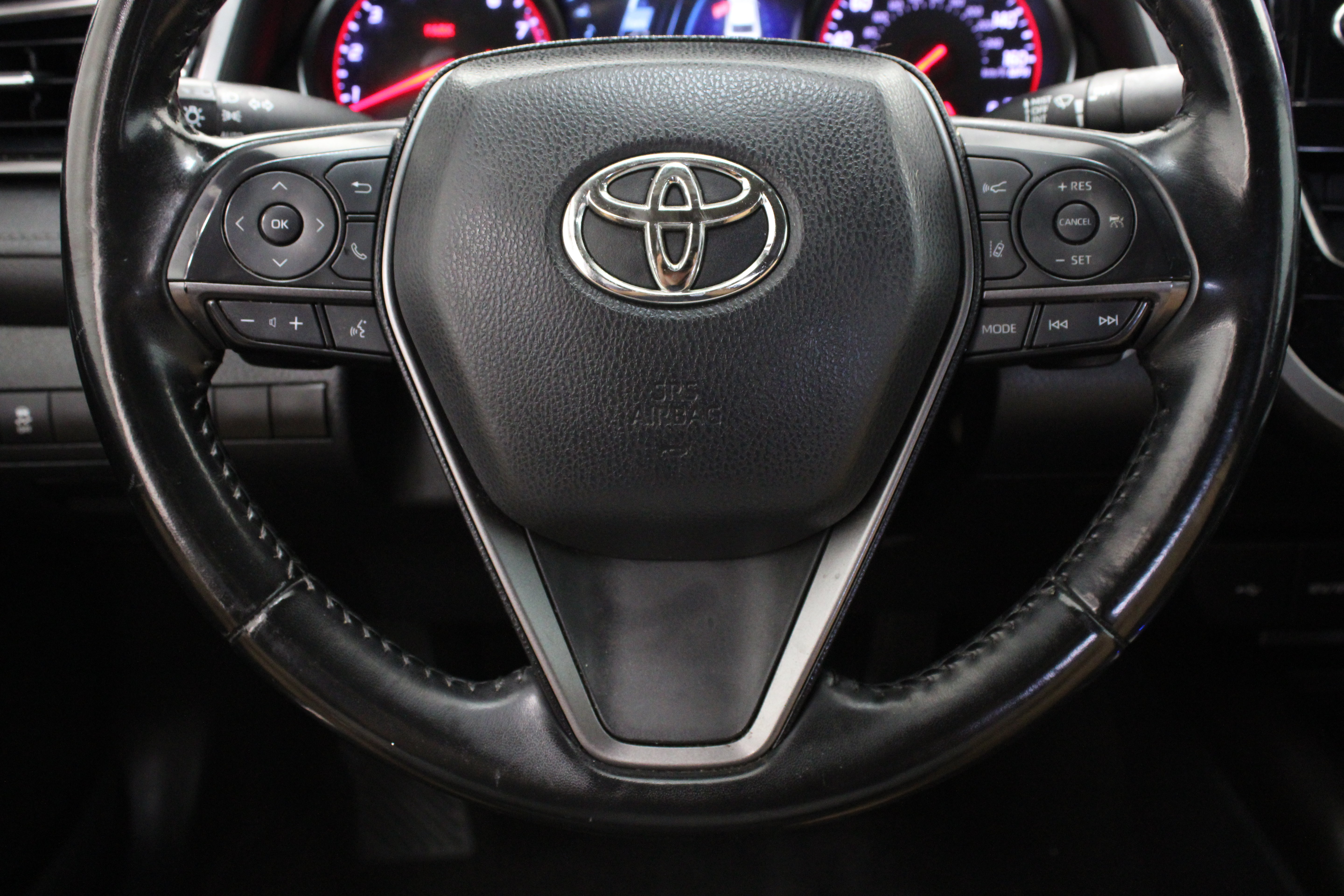 Used 2022 Toyota Camry XSE FWD image 25