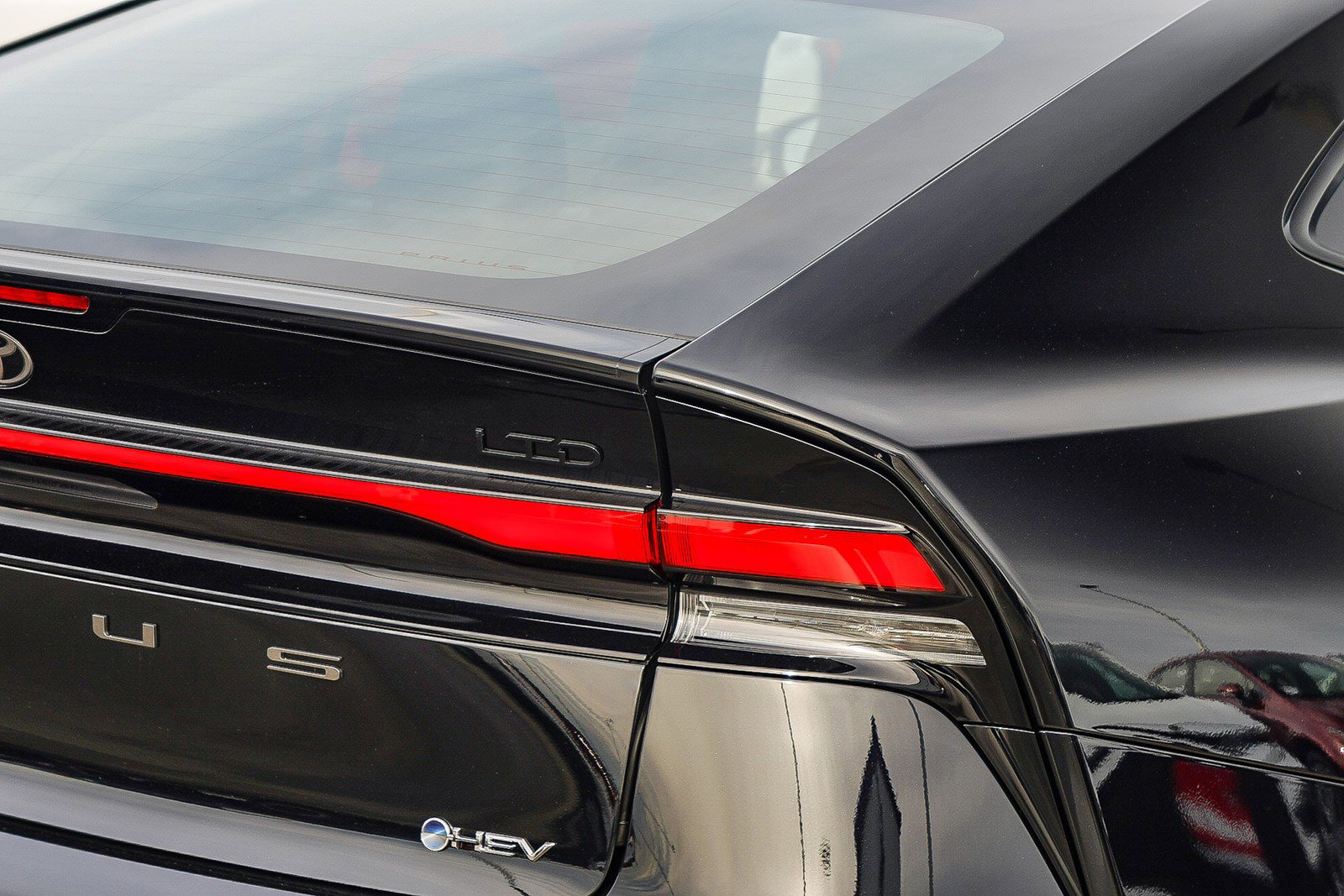 New 2026 Toyota Prius Limited image 8