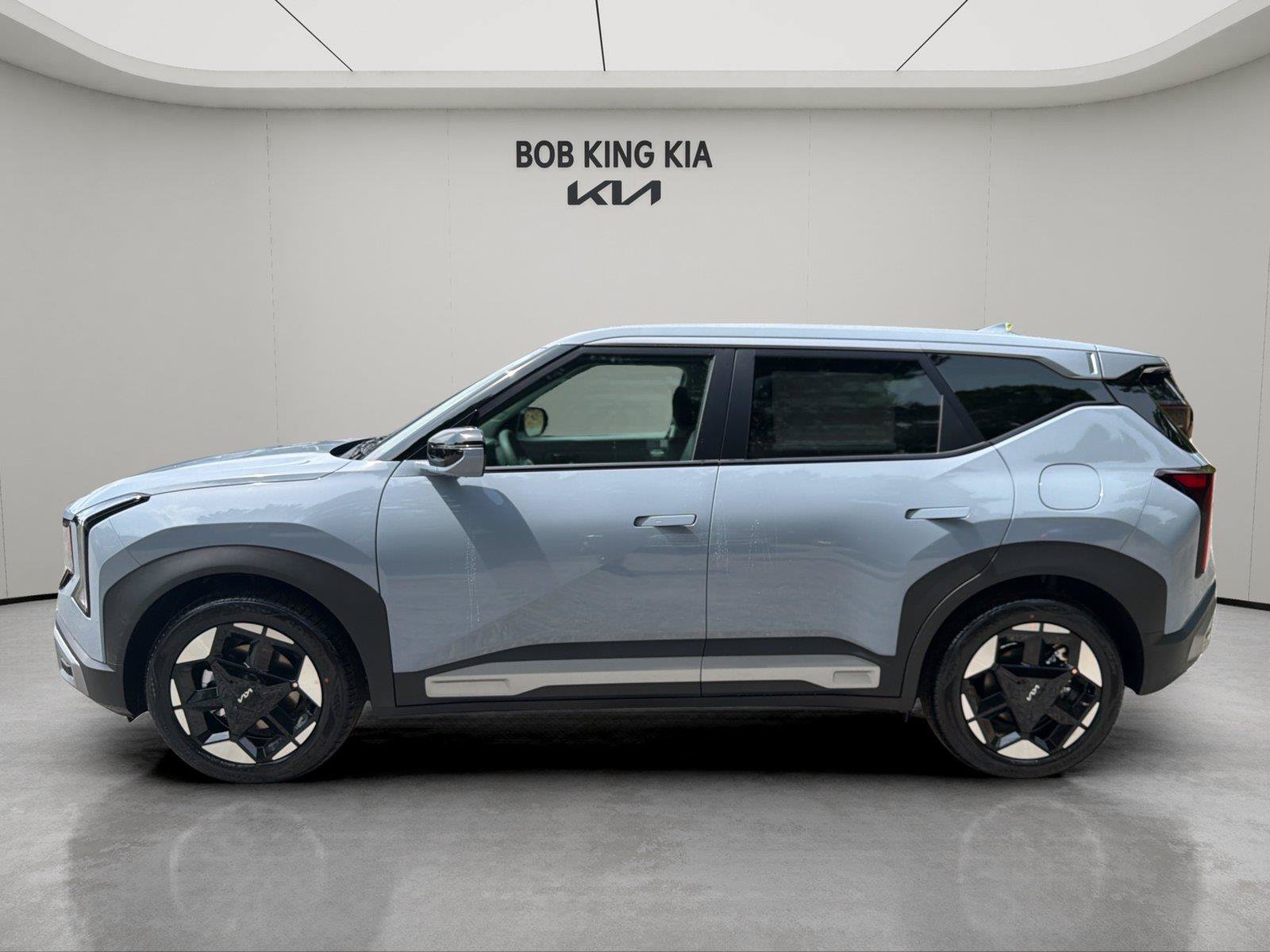 New 2027 Kia Seltos S FWD image 2