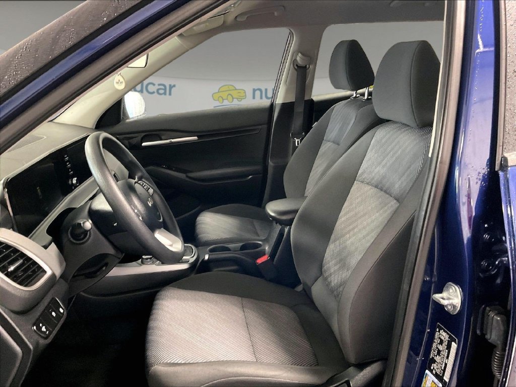 Used 2025 Kia Seltos LX AWD/4WD image 10