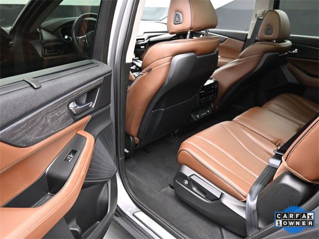 Used 2023 Acura MDX SH-AWD w/ Advance Package image 16